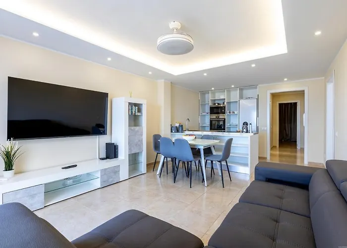 Apartment Sea Front Spacious 2 Bedroom Costa Adeje (Tenerife)