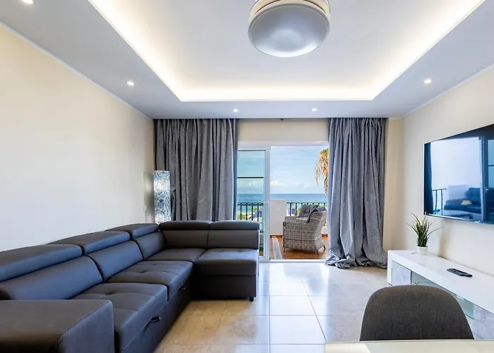 Sea Front Spacious 2 Bedroom Appartement Costa Adeje (Tenerife)