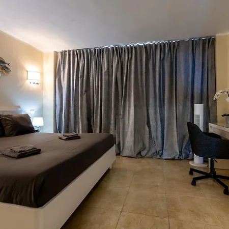 Sea Front Spacious 2 Bedroom Apartamento